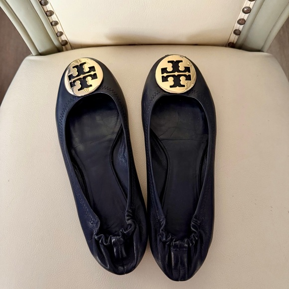 Tory Burch Black Leather Flats with Gold Emblem - Picture 8 of 11